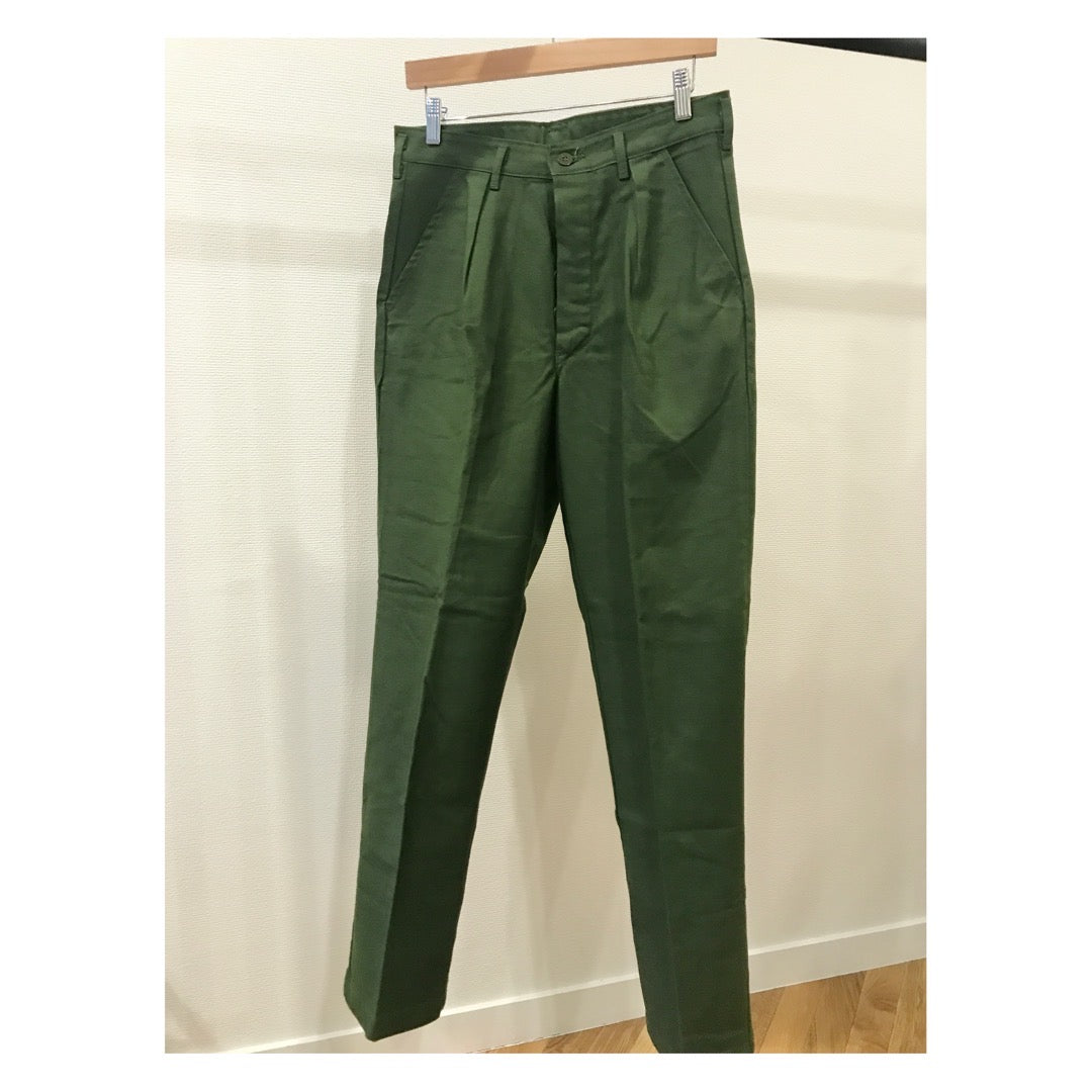 70-80's Vintage Dead Stock Swedish Army Pleated Trousers / Green