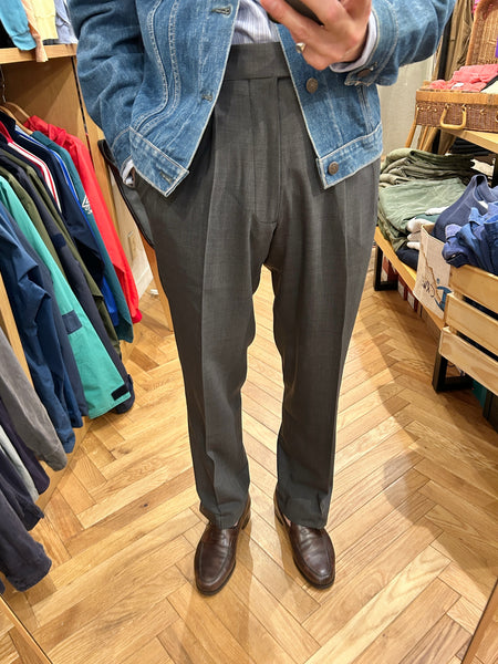 Berwich "Ardbeg" 2 pleated front Technical Wool Trousers Made in Italy