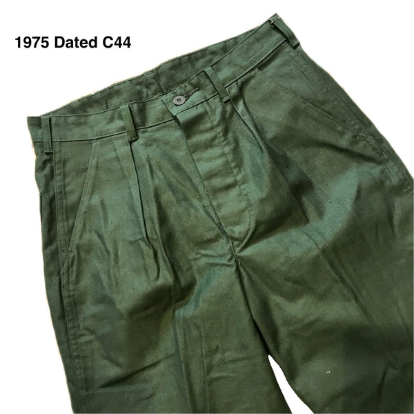 70-80's Vintage Dead Stock Swedish Army Pleated Trousers / Green Drill