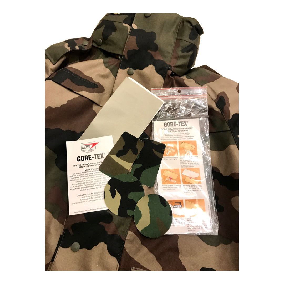 00's Dead Stock French Army Goretex Parka with Front Pocket